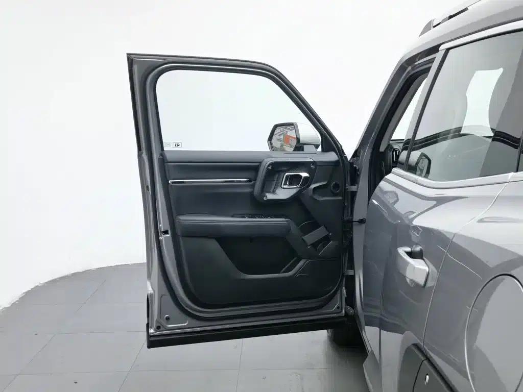 Haval Big Dog PLUS 2023 1.5T 2WD Trendy Wild Edition Plus — миниатюра 8