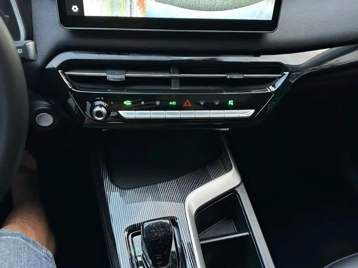 Haval Chitu 2022 Enjoy Edition 1.5T Bronze Rabbit — миниатюра 12