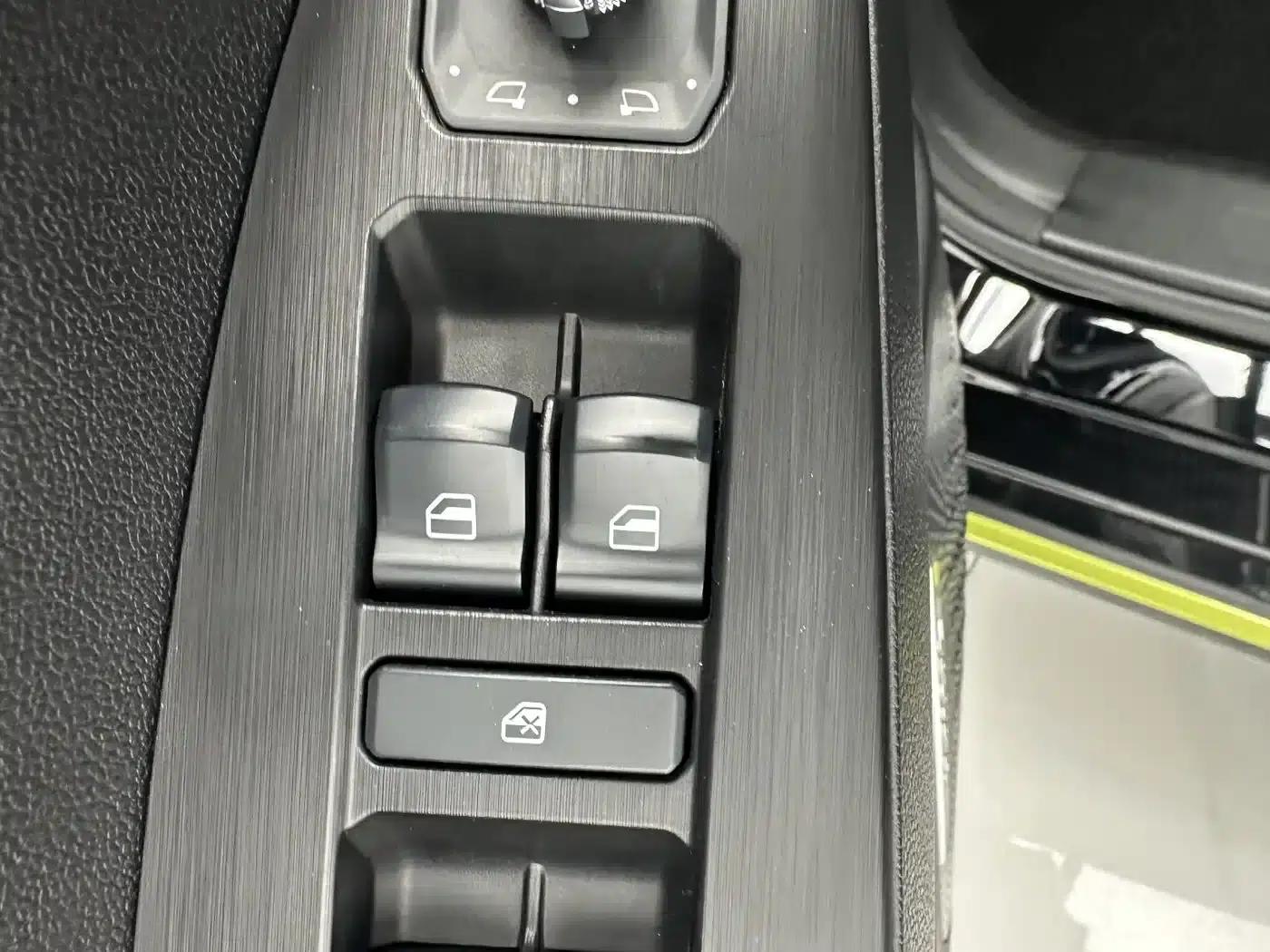 Haval Chitu 2022 Enjoy Edition 1.5T Bronze Rabbit — миниатюра 12