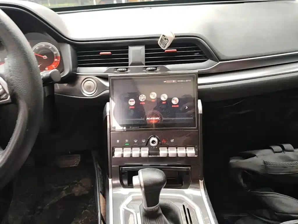 Haval H4 2018 Red Label 1.5GDIT DCT Fashion Edition — миниатюра 13