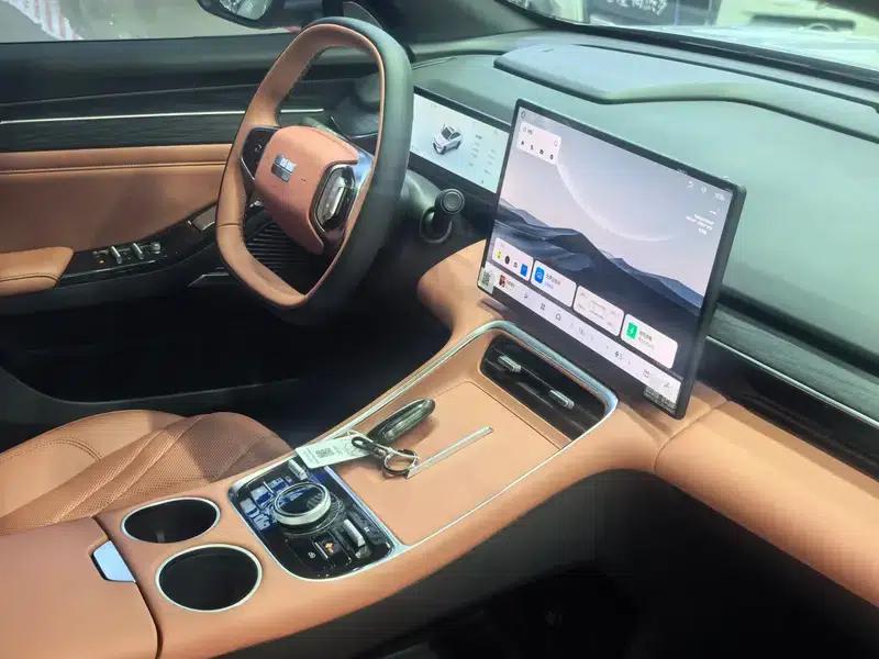Galaxy L6 2025 1.5 EM-i DHT 140KM Explorer+ Edition — миниатюра 14