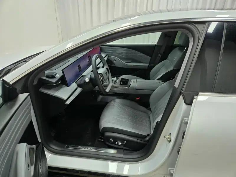Galaxy E8 2025 Model 700km Long-Range Intelligent Driving Edition — миниатюра 17