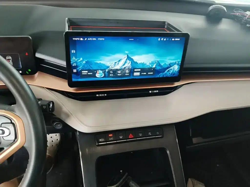 Haval H6 New Energy 2023 DHT-PHEV 110KM Joyful Edition — миниатюра 9
