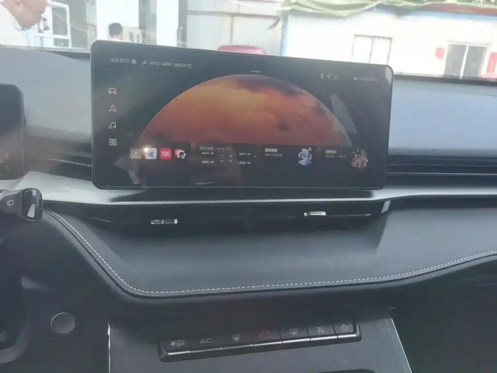 Haval H6 New Energy 2023 DHT-PHEV 110KM Comfort Edition — миниатюра 13
