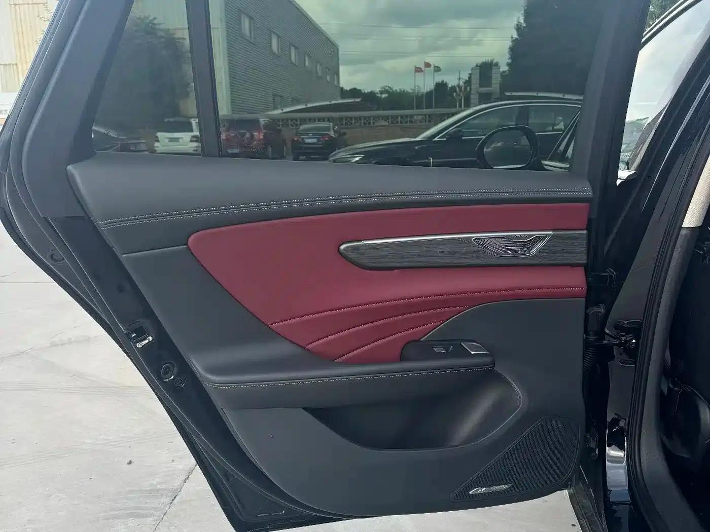 Hongqi H5 2026 2.0T Automatic Flagship Pro Edition — миниатюра 7