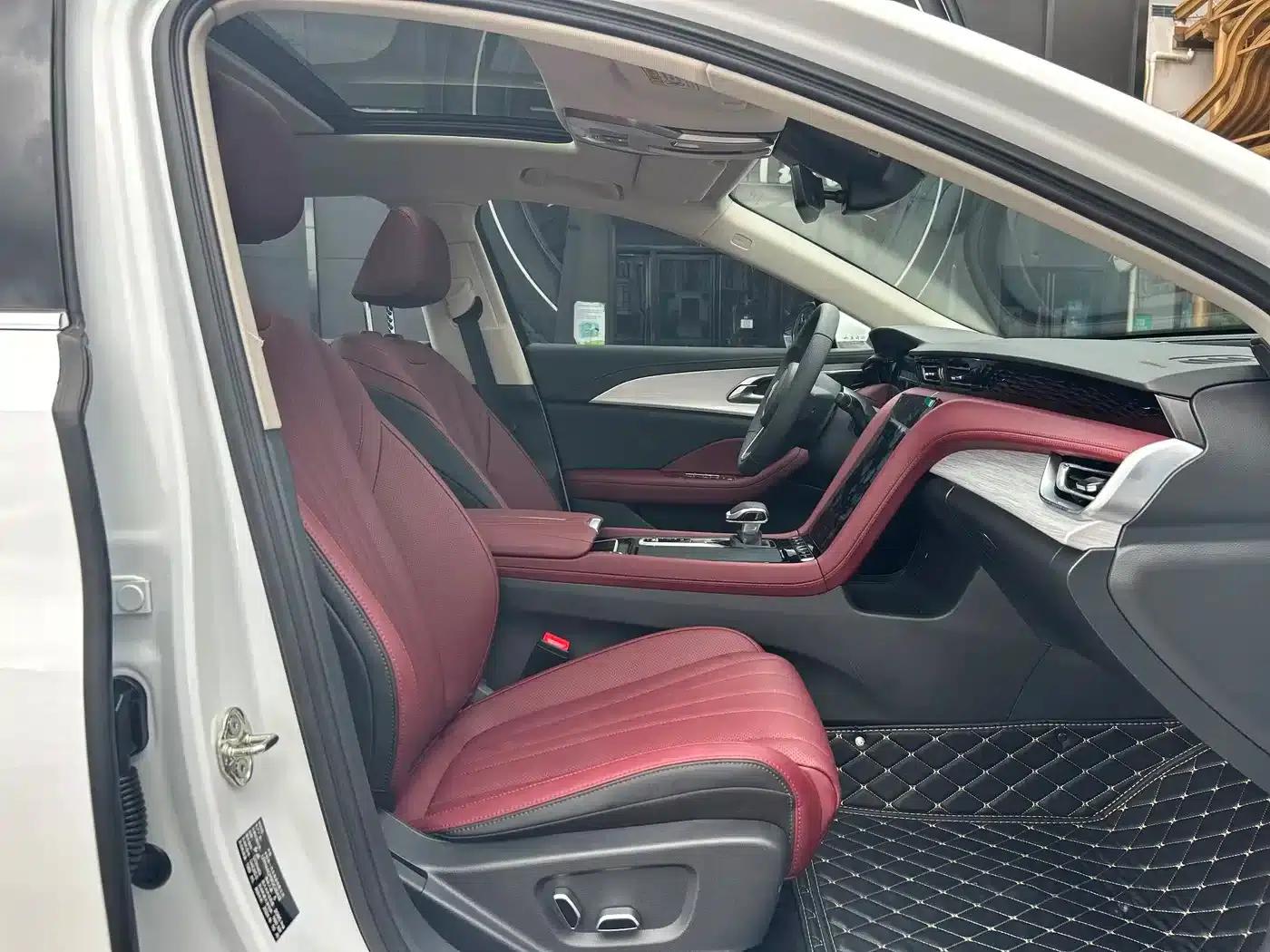 Hongqi H5 2025 2.0T Automatic Flagship Edition — миниатюра 13