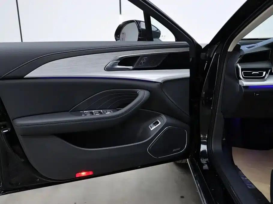 Hongqi H5 2025 2.0T Automatic Flagship Edition — миниатюра 13