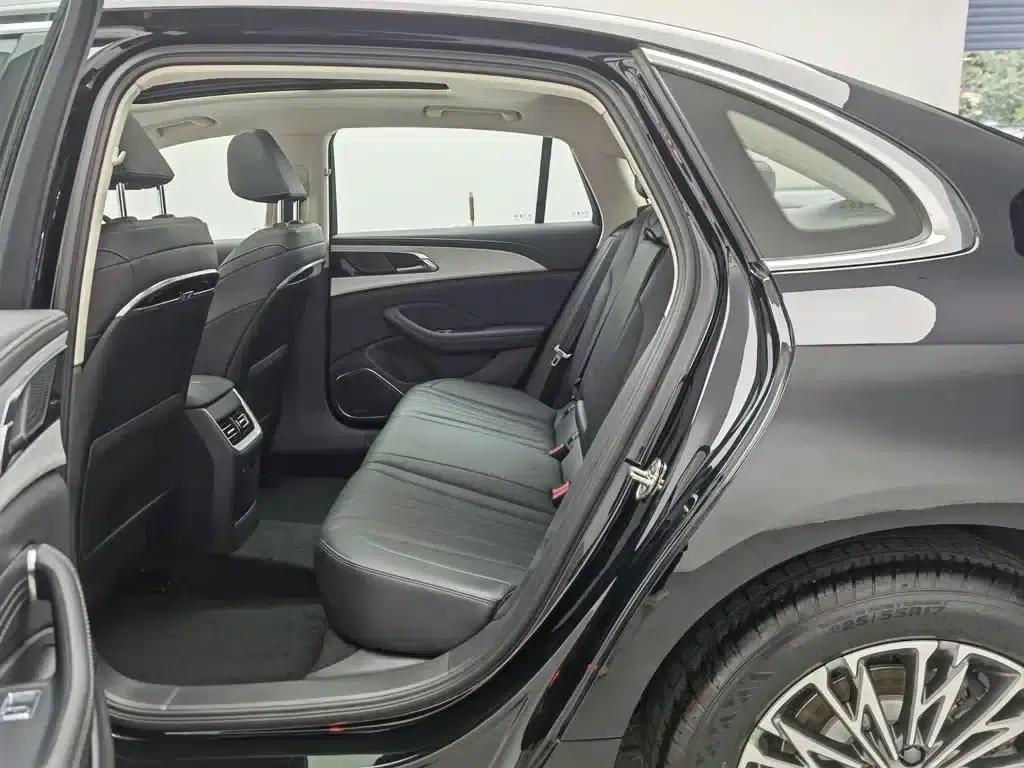 Hongqi H5 2025 1.5T DCT Flag Edition — миниатюра 15