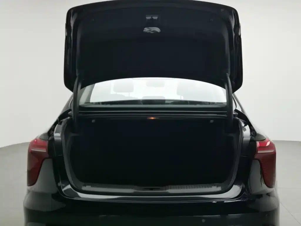 Hongqi H5 2025 1.5T DCT Flag Edition — миниатюра 16