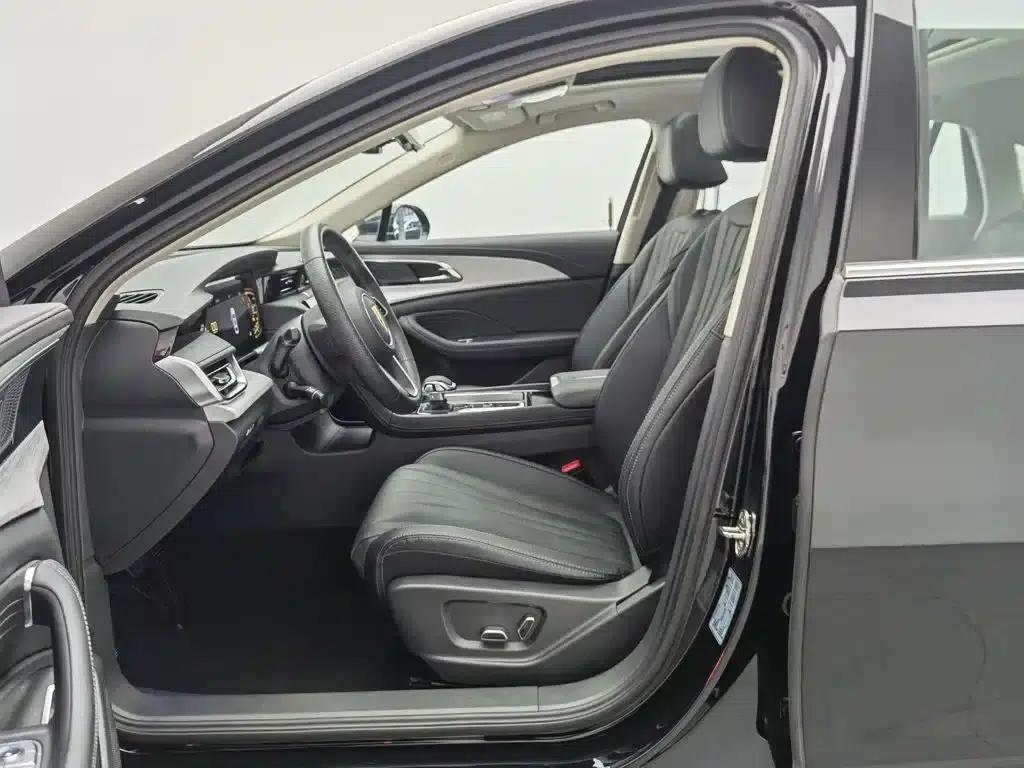 Hongqi H5 2025 1.5T DCT Flag Edition — миниатюра 10