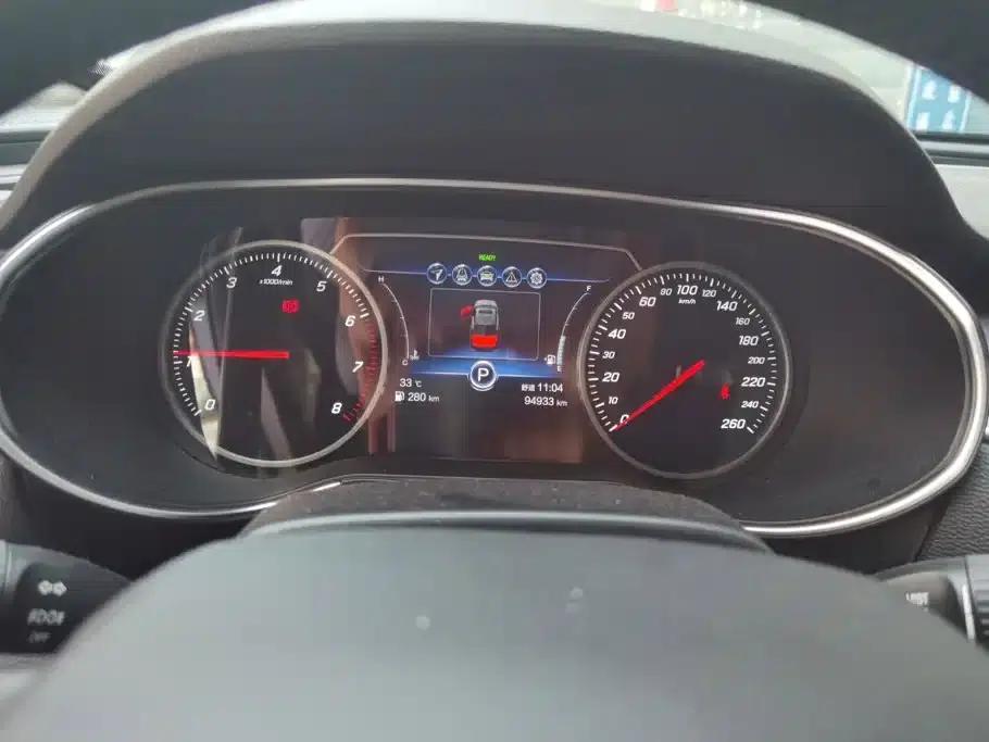 Hongqi H5 2020 1.8T Automatic Intelligent Flagship Edition — миниатюра 13