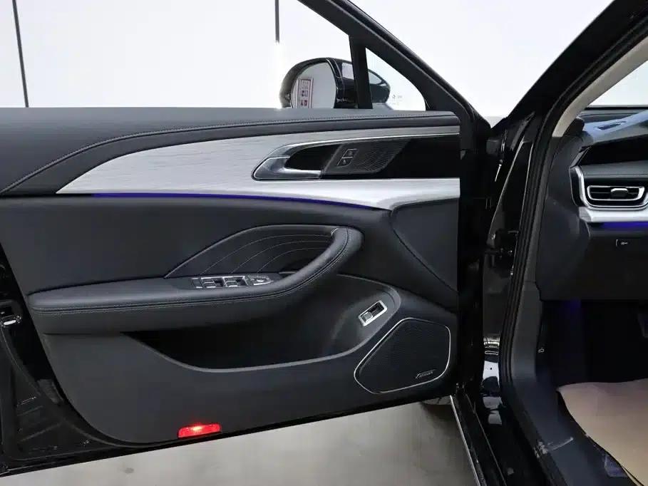 Hongqi H5 2025 2.0T Automatic Flagship Edition — миниатюра 15