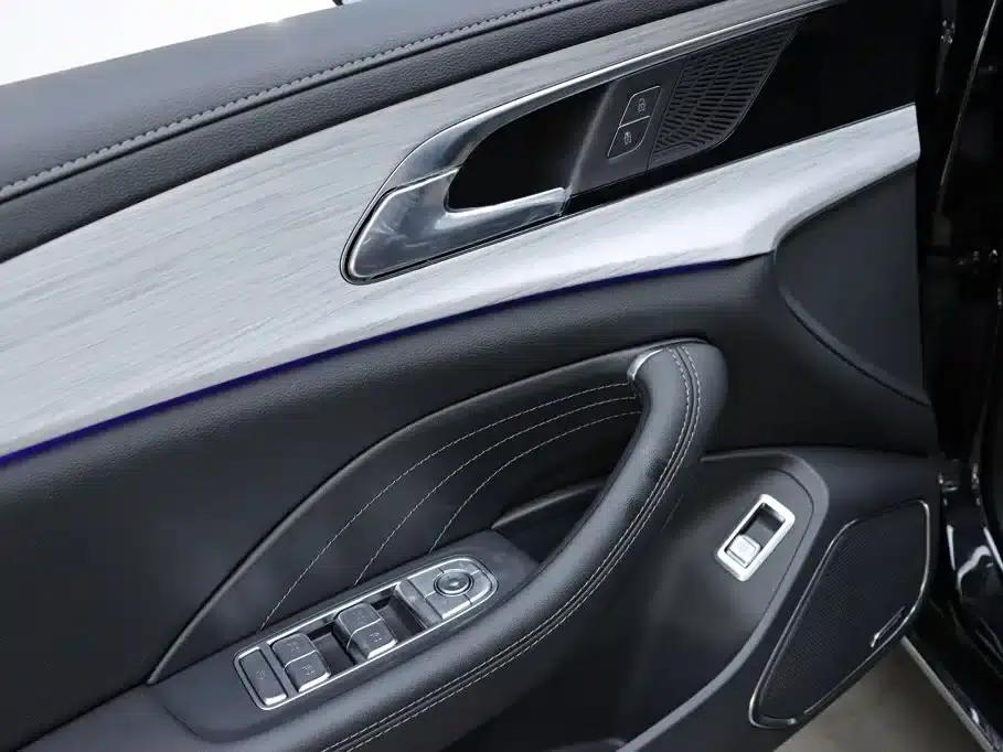 Hongqi H5 2025 2.0T Automatic Flagship Edition — миниатюра 16