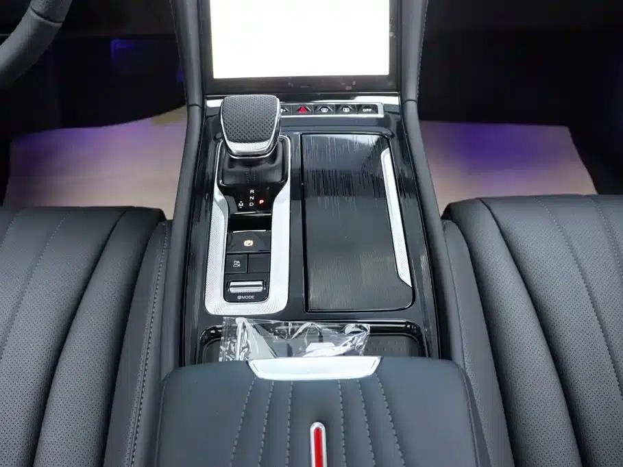 Hongqi H5 2025 2.0T Automatic Flagship Edition — миниатюра 25
