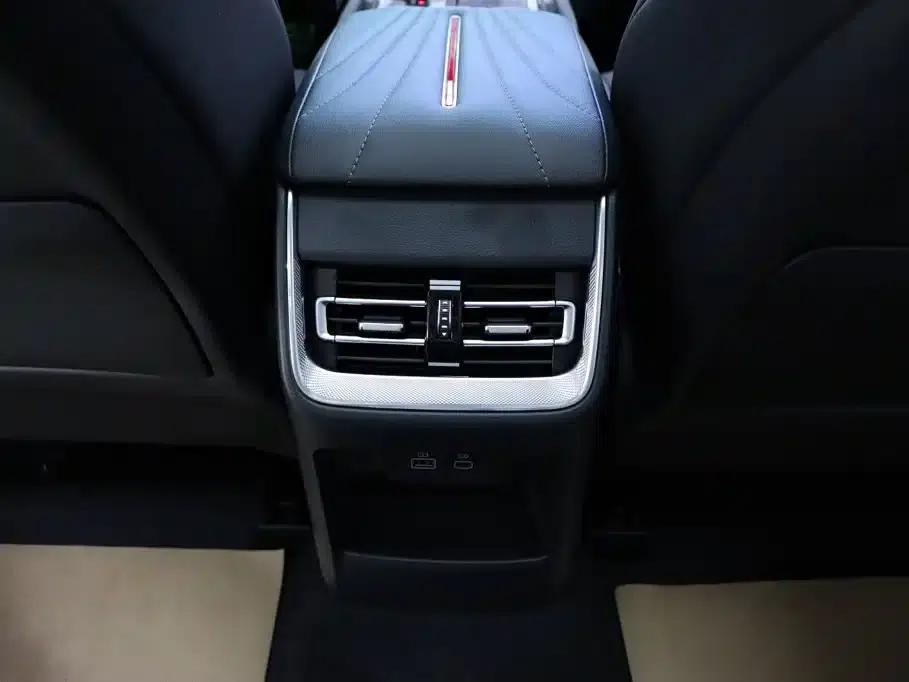 Hongqi H5 2025 2.0T Automatic Flagship Edition — миниатюра 18