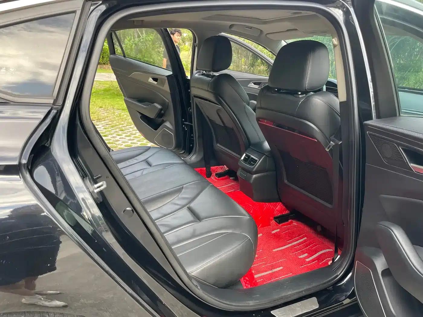 Hongqi H5 2020 1.5T DCT Flag Edition — миниатюра 4