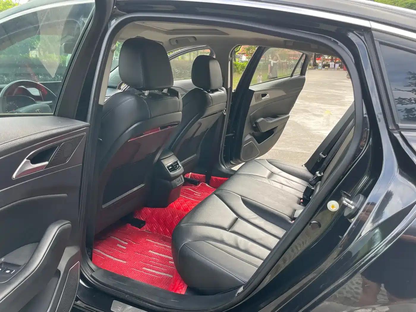 Hongqi H5 2020 1.5T DCT Flag Edition — миниатюра 9
