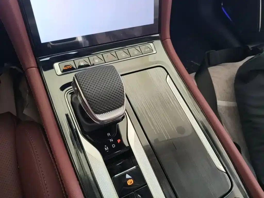 Hongqi H5 2025 2.0T Automatic Flagship Edition — миниатюра 14