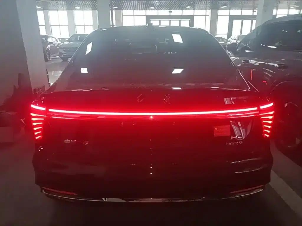 Hongqi H5 2024 2.0T Automatic Intelligent Flagship Edition — миниатюра 6