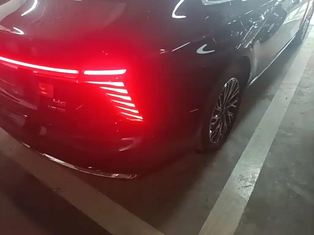 Hongqi H5 2024 2.0T Automatic Intelligent Flagship Edition — миниатюра 8