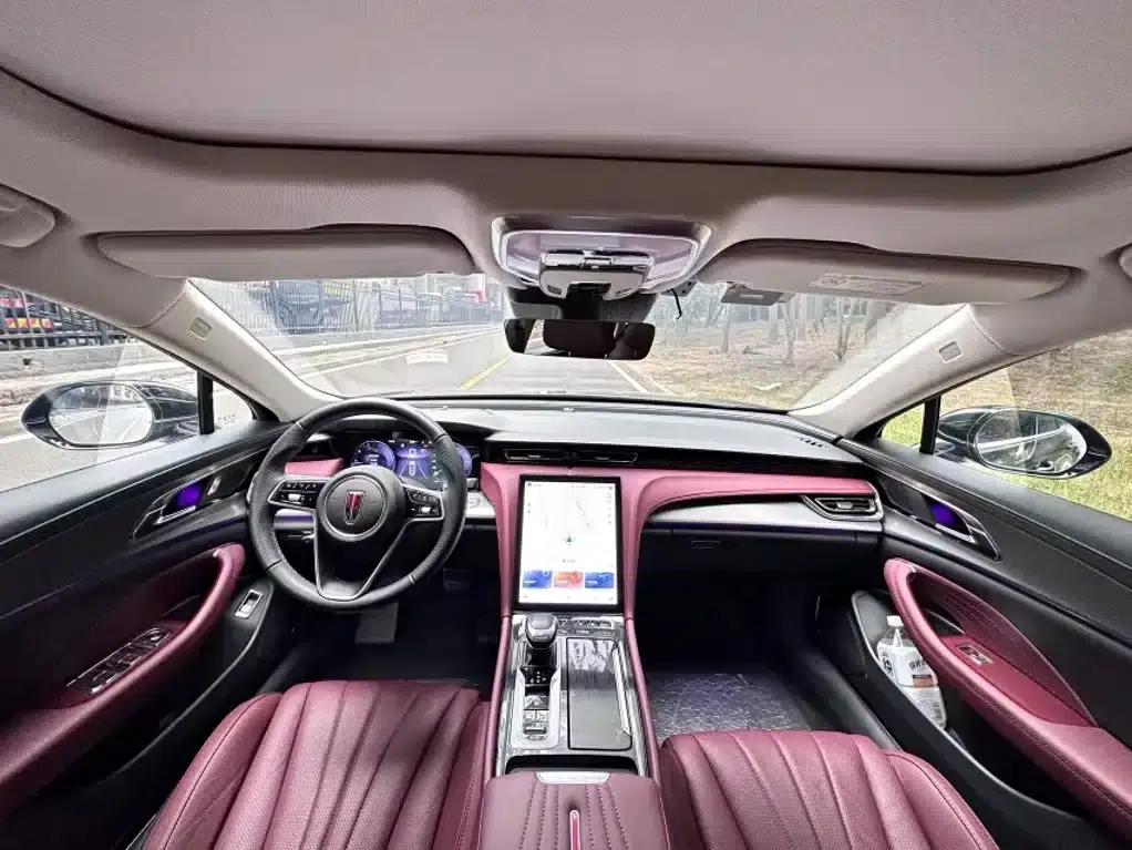 Hongqi H5 2023 2.0T Automatic Intelligent Flagship Edition — миниатюра 9