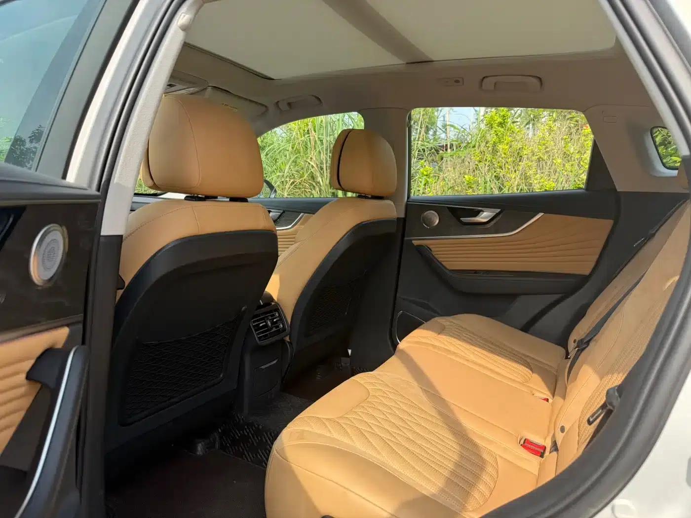 Hongqi HS5 2023 2.0T Flagship Pro Edition — миниатюра 3