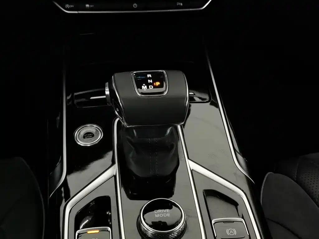 Hongqi HS5 2022 Facelift 2.0T Intelligent Flagship Edition — миниатюра 13