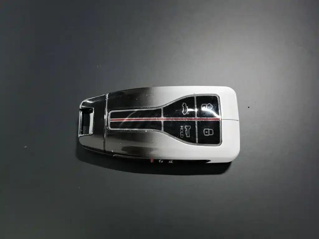 Hongqi HS5 2022 Facelift 2.0T Intelligent Flagship Edition — миниатюра 19