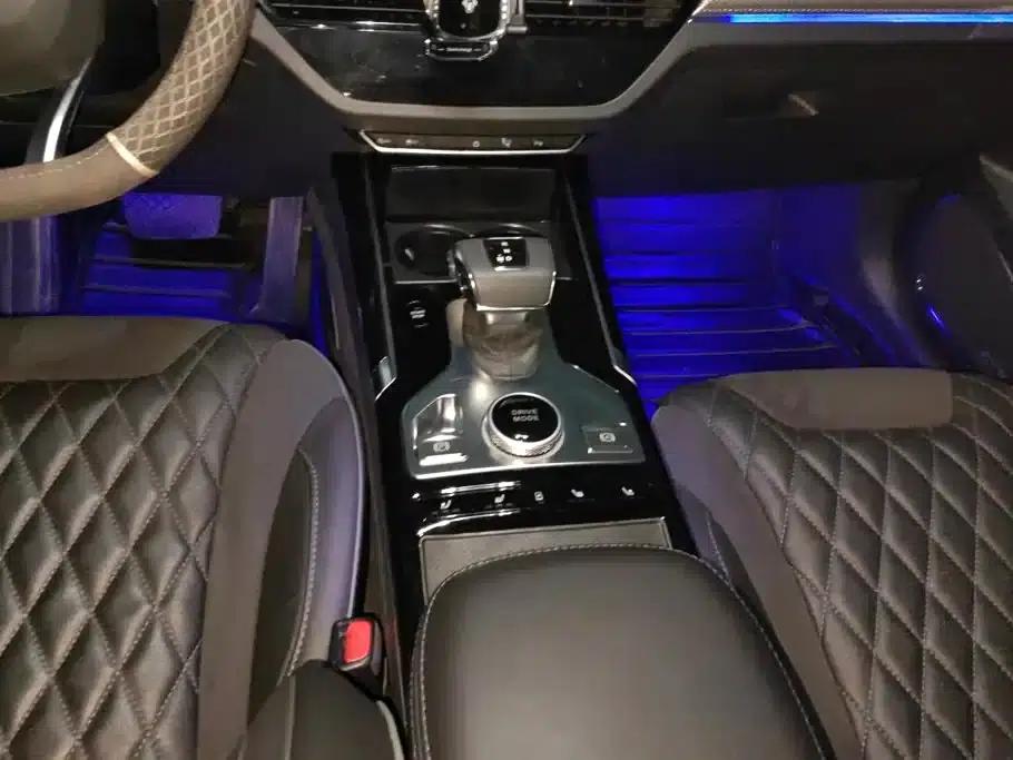 Hongqi HS5 2022 Facelift 2.0T Intelligent Flagship Enjoy 4WD Edition — миниатюра 16