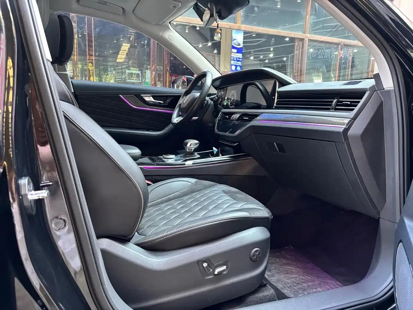 Hongqi HS5 2019 2.0T Intelligent Flagship Edition — миниатюра 18