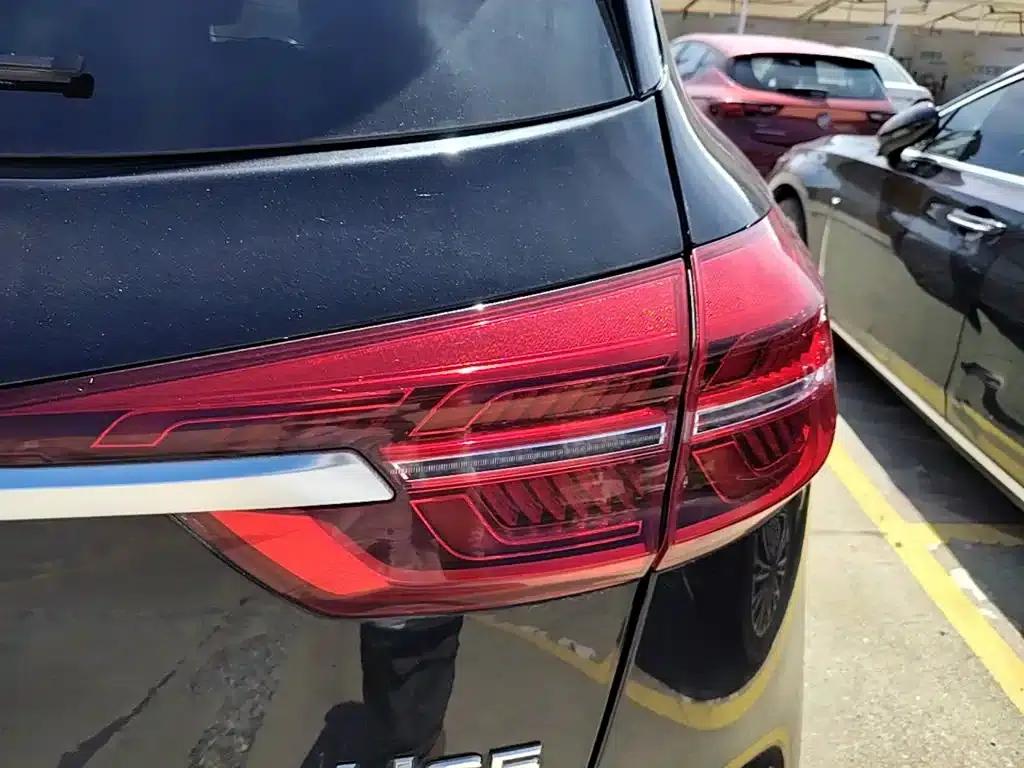 Hongqi HS5 2022 2.0T Intelligent Flagship Enjoy 4WD Edition — миниатюра 8