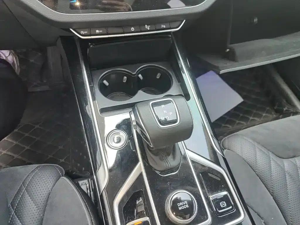 Hongqi HS5 2022 Facelift 2.0T Intelligent Flagship Edition — миниатюра 14