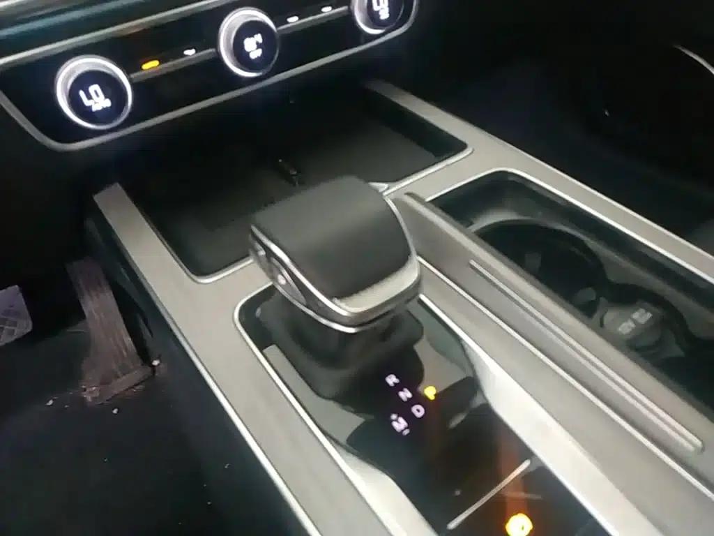 Hongqi HS5 2025 2.0T 2WD Flagship Pro Edition — миниатюра 14