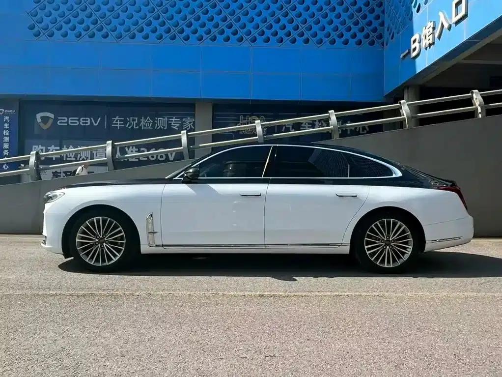 Hongqi H9 2023 2.0T Intelligent Flagship Edition — миниатюра 3