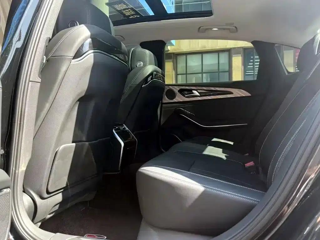 Hongqi H9 2023 2.0T Intelligent Flagship Edition — миниатюра 10