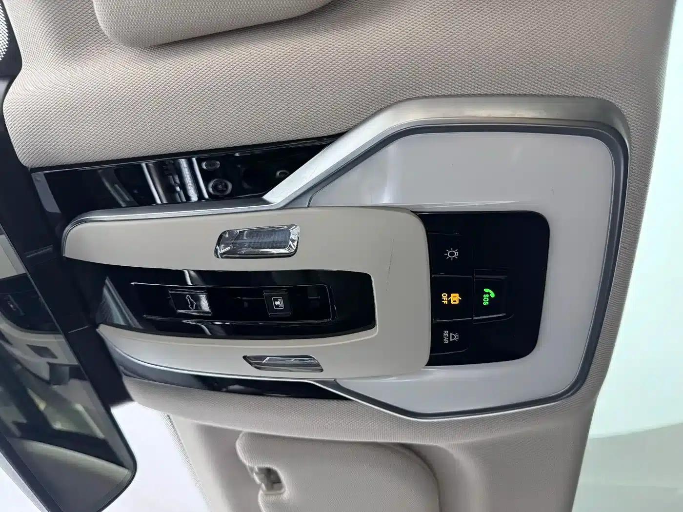 Hongqi H9 2020 2.0T Intelligent Flagship Edition — миниатюра 15