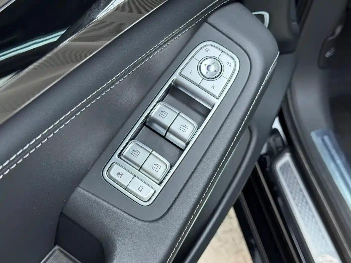 Hongqi H9 2020 2.0T Intelligent Flagship Edition — миниатюра 24