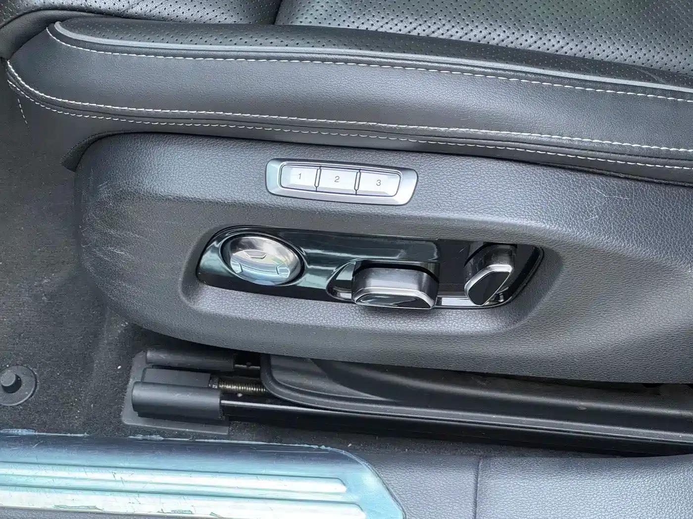 Hongqi H9 2020 2.0T Intelligent Flagship Edition — миниатюра 27