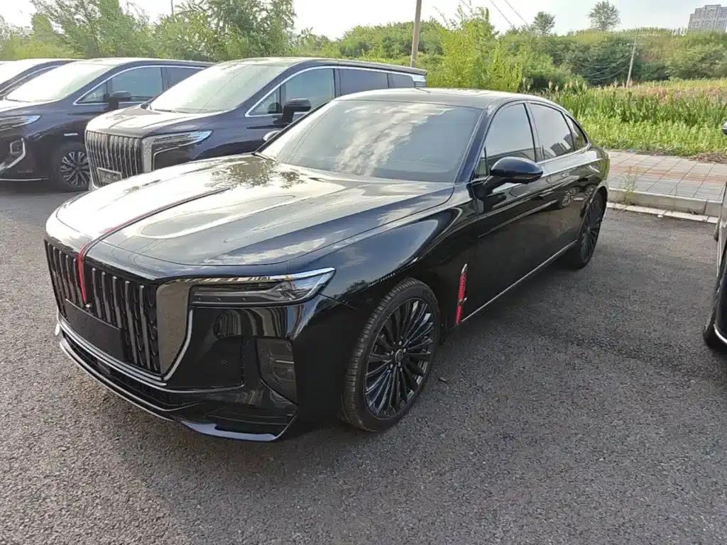 Hongqi H9 2025 Facelift 2.0T Two-Wheel Drive Flagship Private Fashion Edition 5-Seater — миниатюра 2