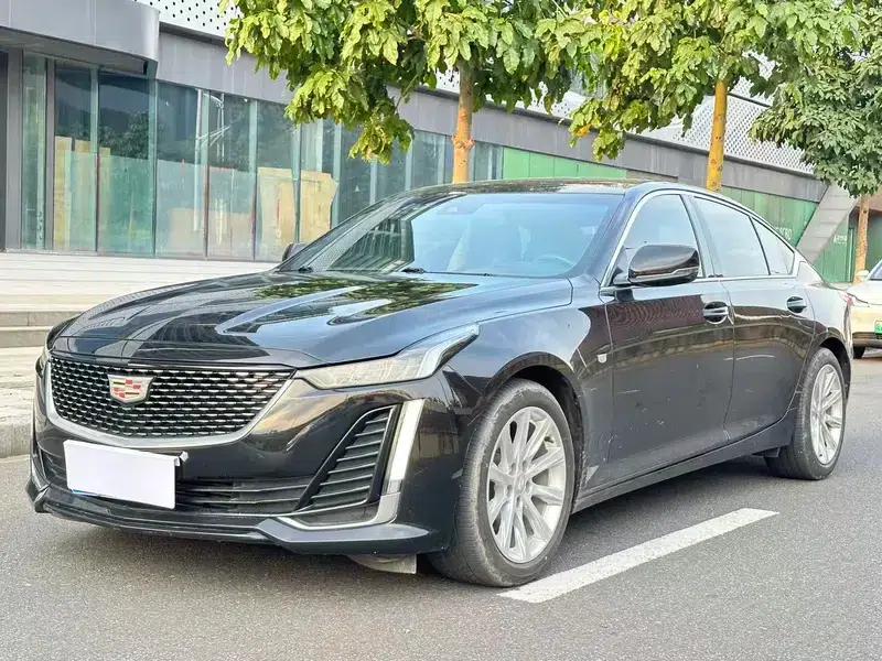 2022 Cadillac CT5 28T Luxury — миниатюра 1