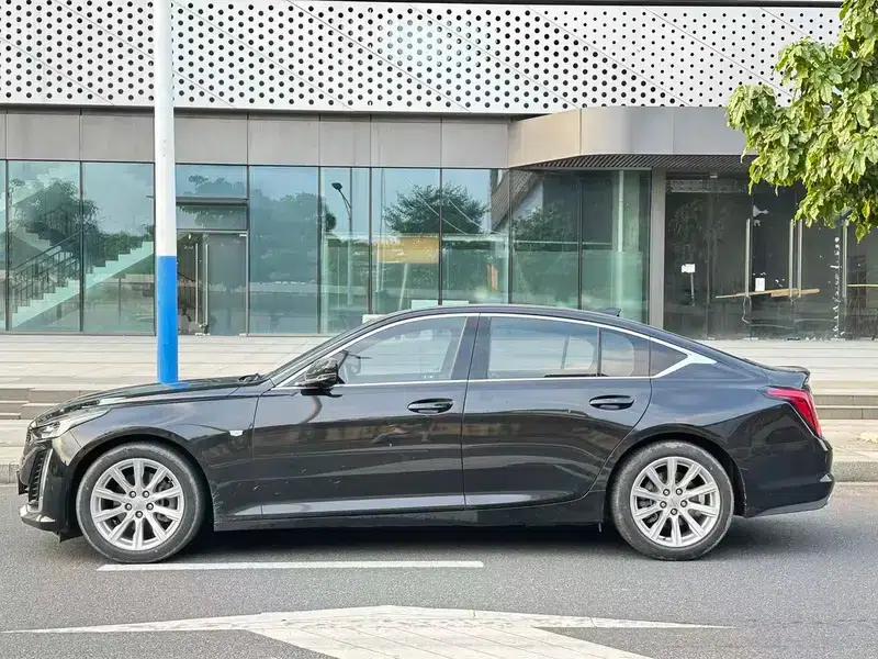 2022 Cadillac CT5 28T Luxury — миниатюра 4
