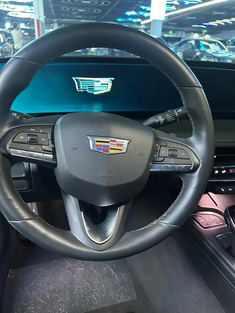 Cadillac CT5 2024 28T Platinum Edition — миниатюра 7