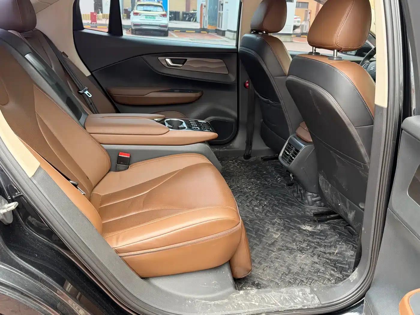 Hongqi E-QM5 2021 Charging Flagship Edition — миниатюра 5