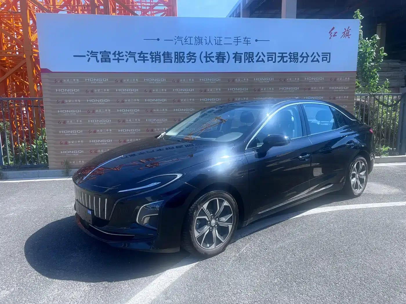 Hongqi E-QM5 2023 Facelift Basic Travel Edition — миниатюра 1