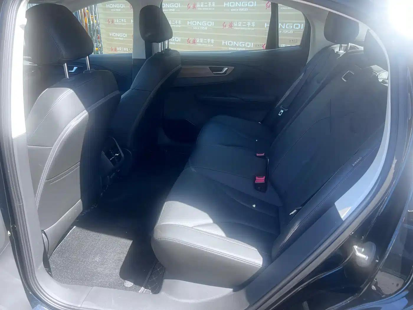 Hongqi E-QM5 2023 Facelift Basic Travel Edition — миниатюра 4