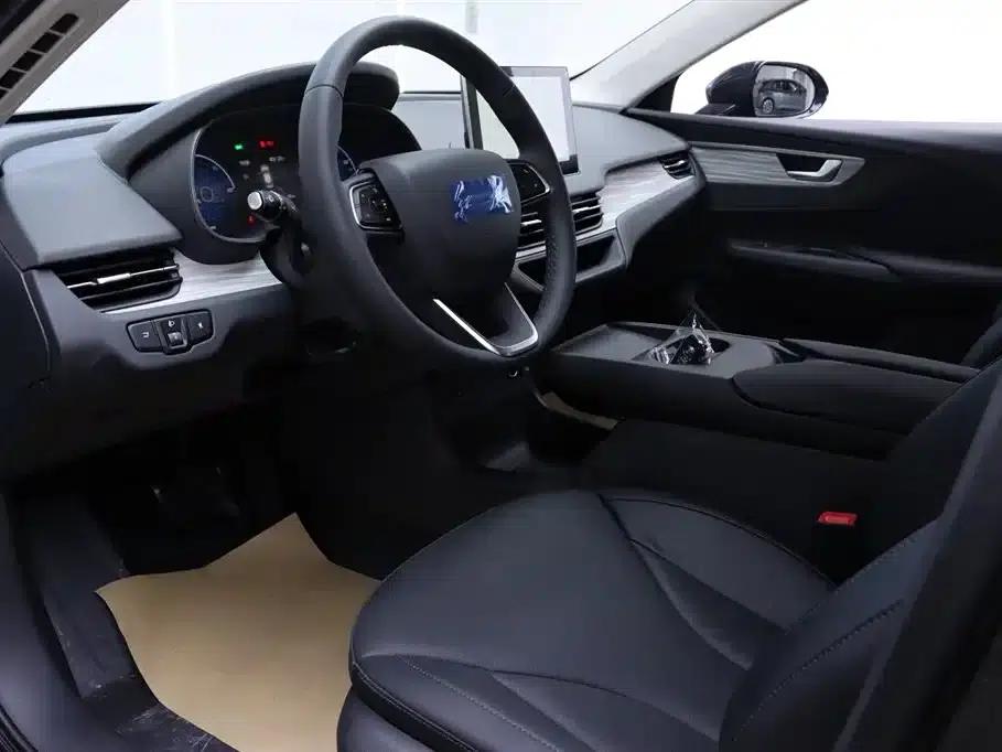 Hongqi E-QM5 2025 model, 500km range, taxi version — миниатюра 12