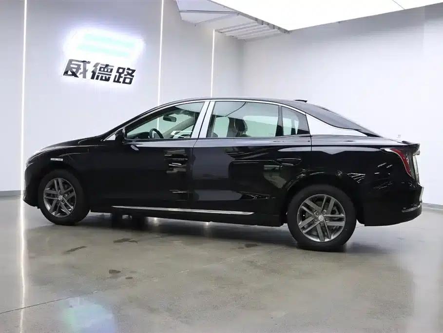 Hongqi E-QM5 2025 model, 500km range, taxi version — миниатюра 4