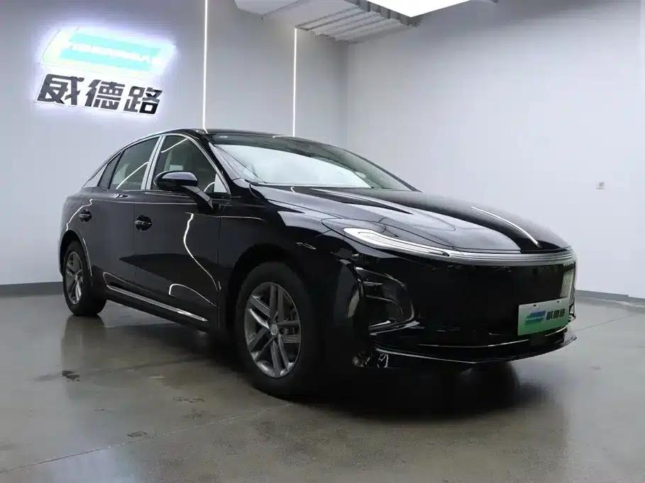 Hongqi E-QM5 2025 model, 500km range, taxi version — миниатюра 5