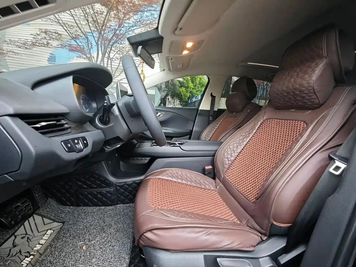 Hongqi E-QM5 2022 Model, 431km Charging Enjoyment Edition — миниатюра 9
