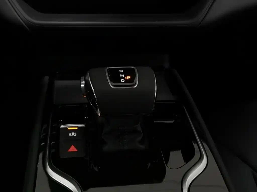 Hongqi E-QM5 2022 Model, 431km Charging Enjoyment Edition — миниатюра 13